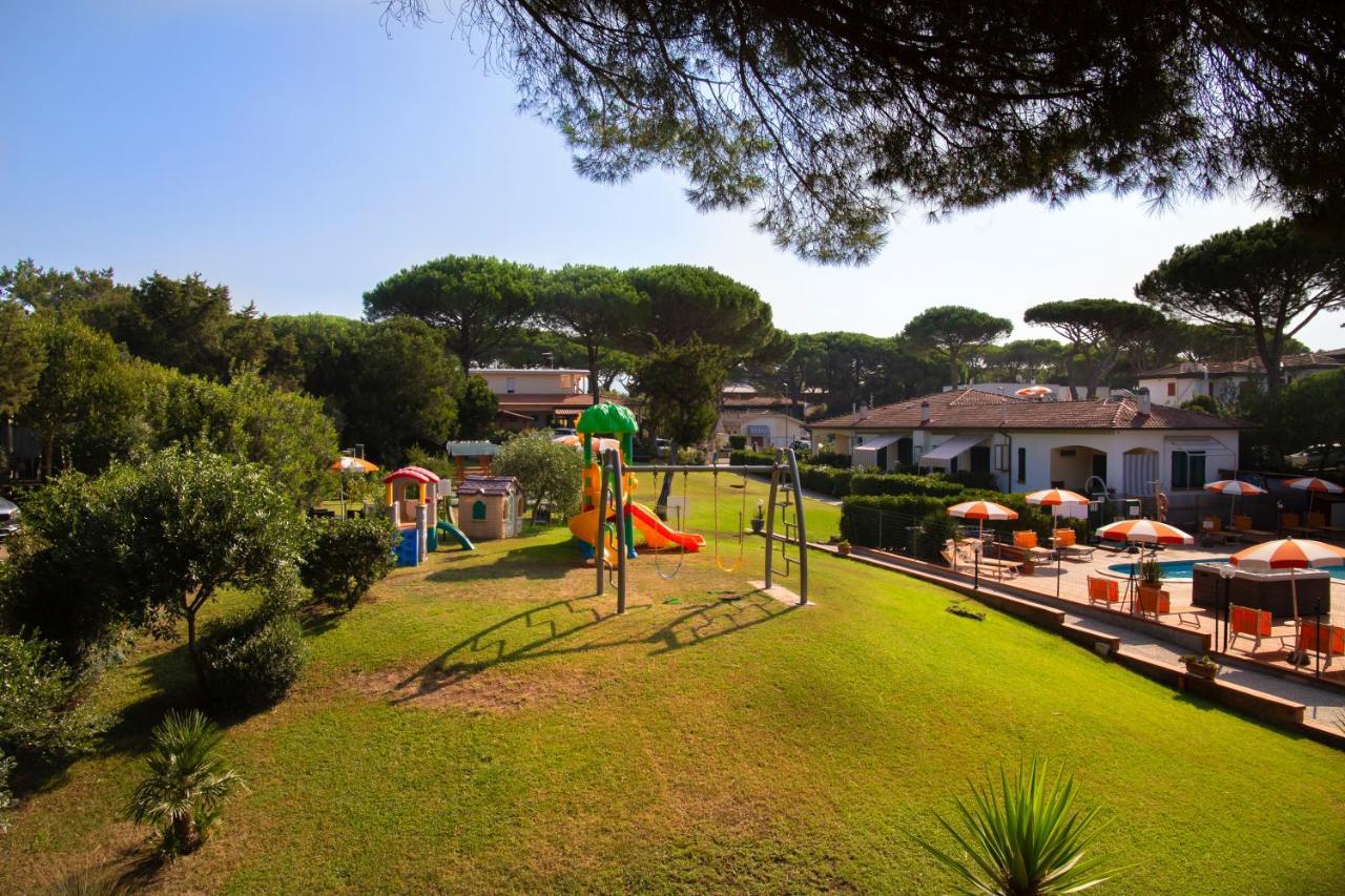 Residence Le Rose Marina Di Bibbona Exterior foto