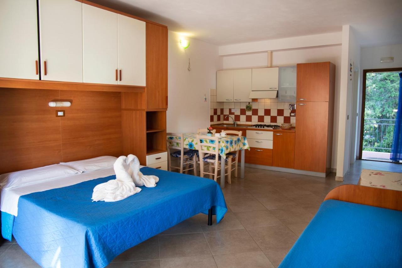 Residence Le Rose Marina Di Bibbona Exterior foto